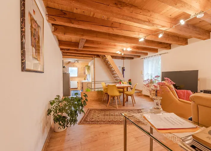 Stoerzel B 아파트 *